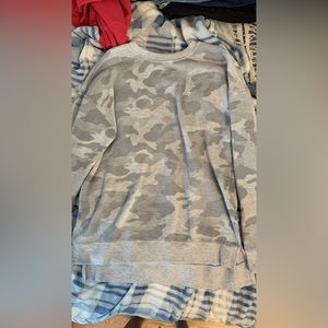 selling old clothes!! 👖 👚